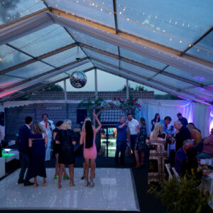 Transparent Roof/Wall Upgrade (6m x 6m/6m x 9m only) | +£140
